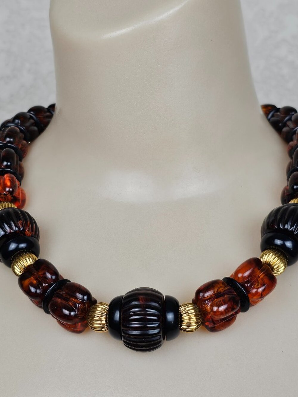 Avon 1987 Chunky Root Beer Faux Amber Tortoise Lucite Bead Necklace Vintage 80s